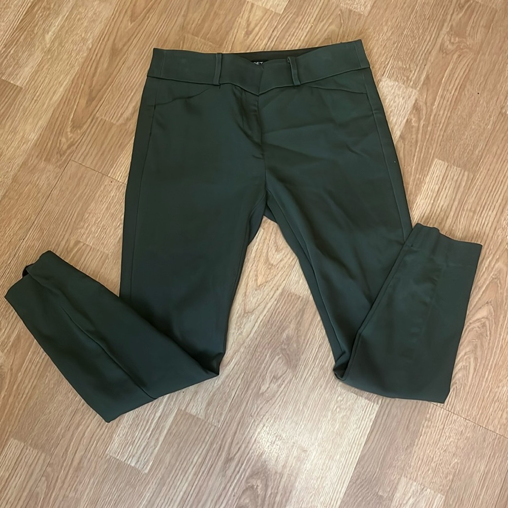 LOFT petites Size 2. Green Dress-pants